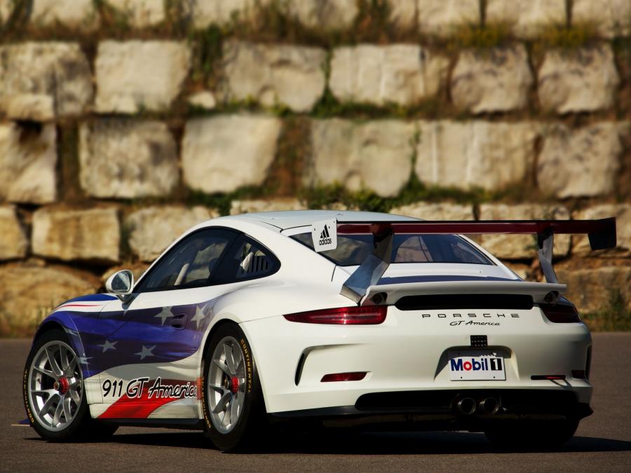  Porsche 911 GT America 2013 года  (фото 2 из 4)